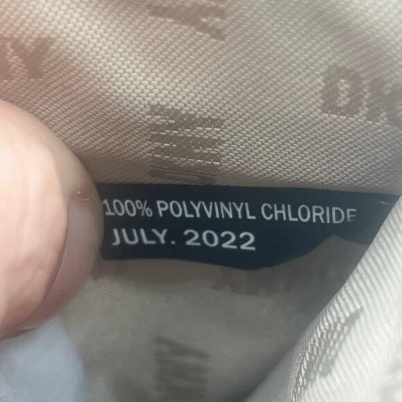 NWT DKNY Wallet - Picture 12 of 13